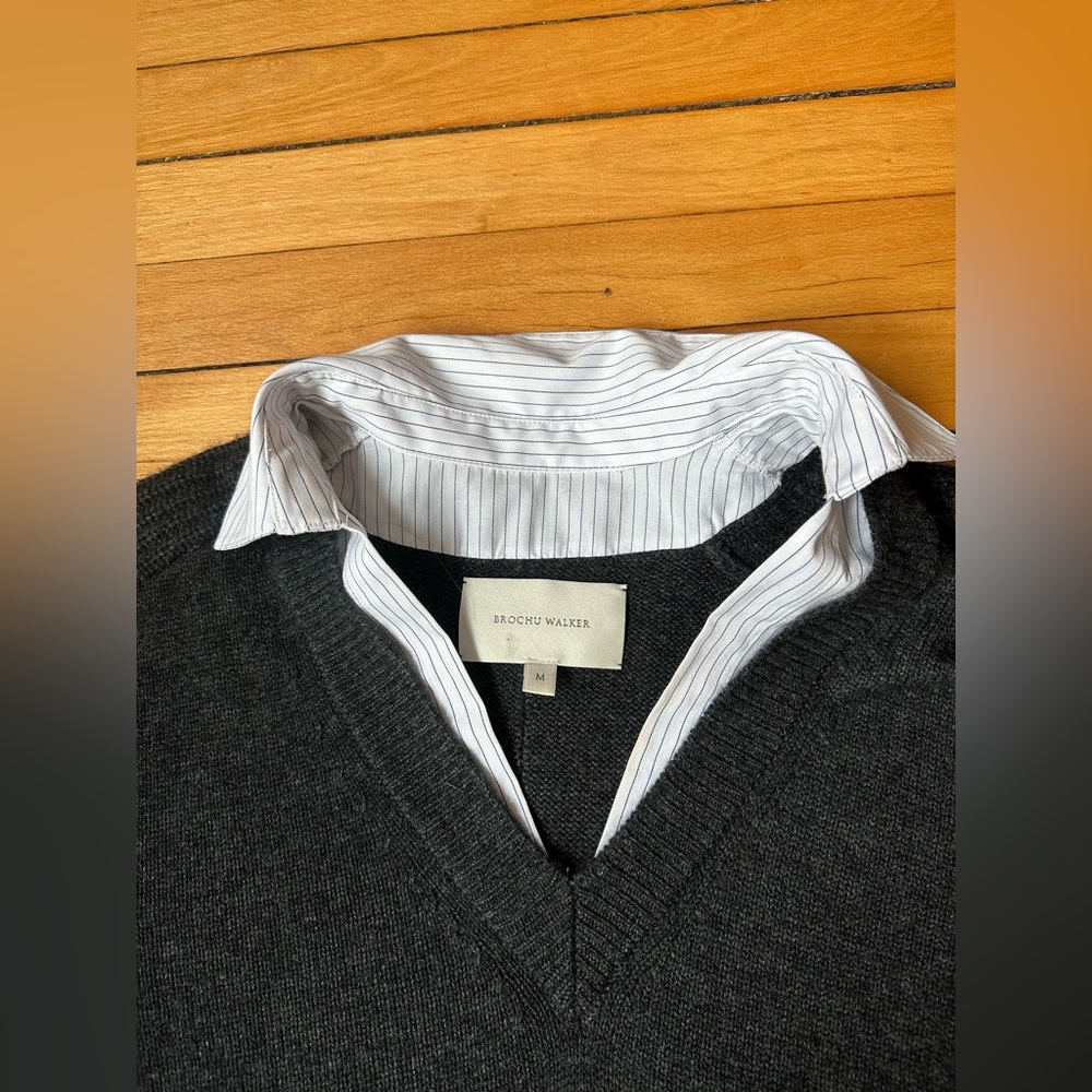 BROCHU WALKER Grey Gray V Neck Sweater Vest Blue White pinstripe collar blouse M - Picture 4 of 13